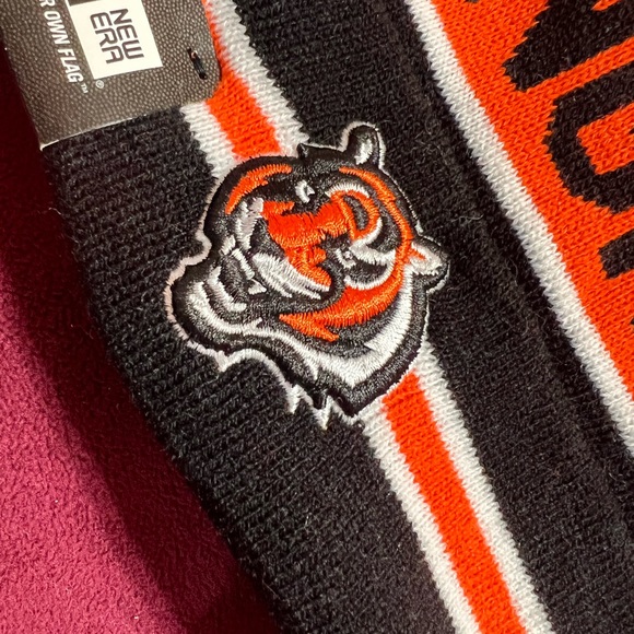 Cincinnati Bengals Knit Winter Hat Beanie New Era Cap On Field Sideline - Picture 3 of 3